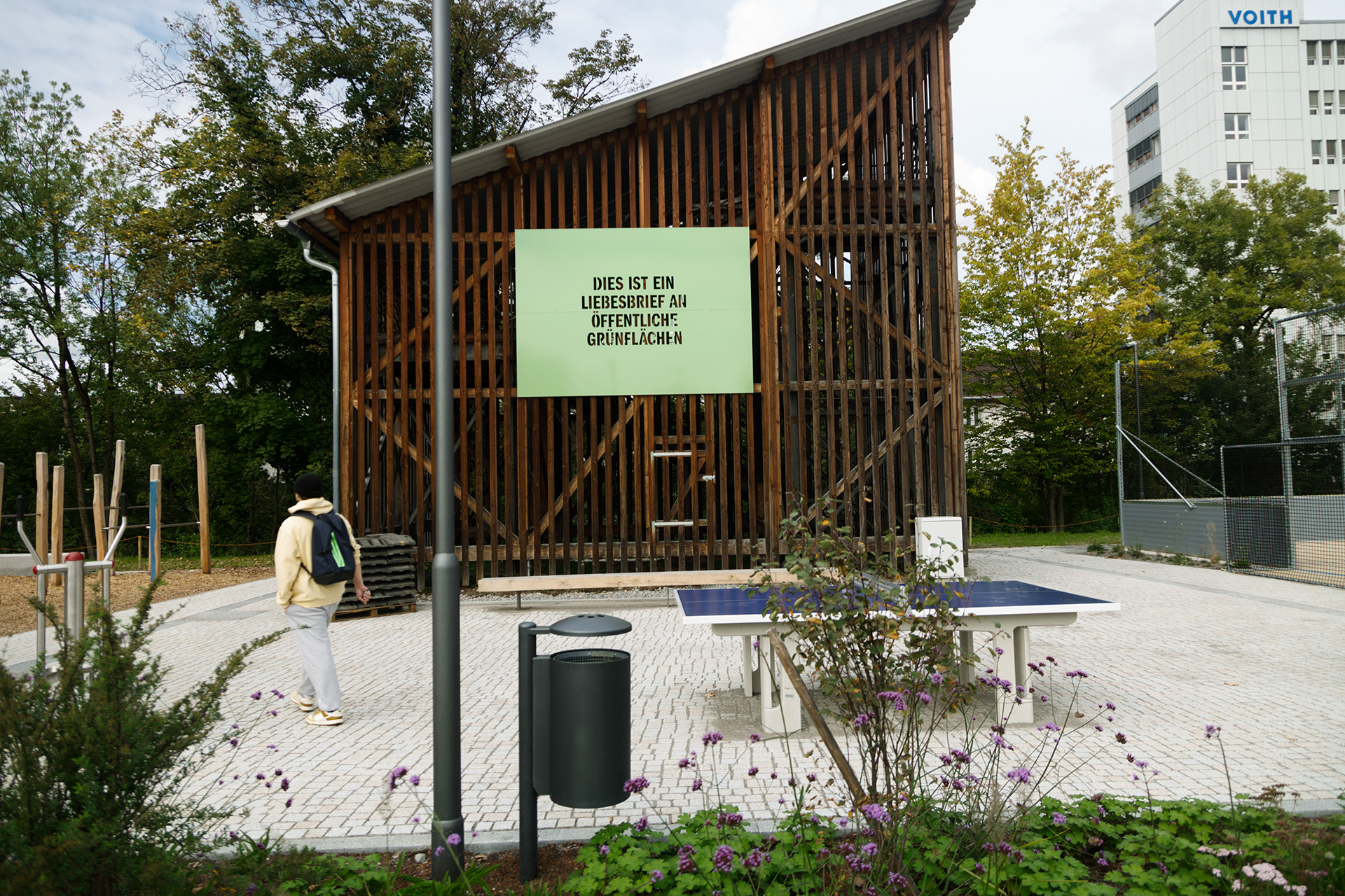 Ein Liebesbrief an oeffentliche Gruenflaechen, permanent public sculpture installation, Ravensburg, 2025